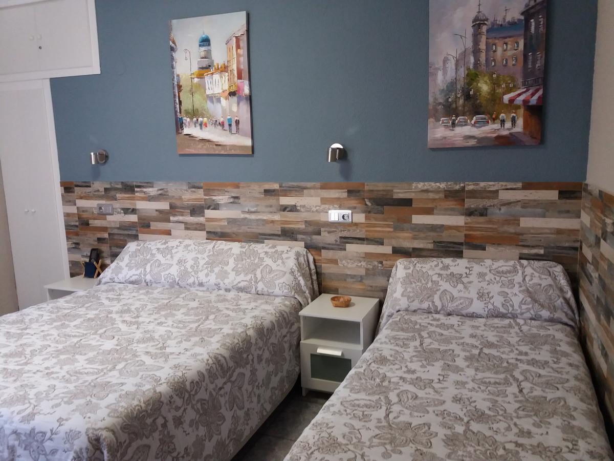 Hostal La Pilarica Патерна Экстерьер фото