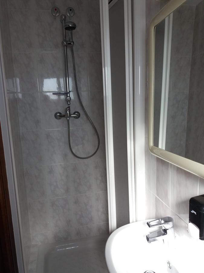 Hostal La Pilarica Патерна Экстерьер фото