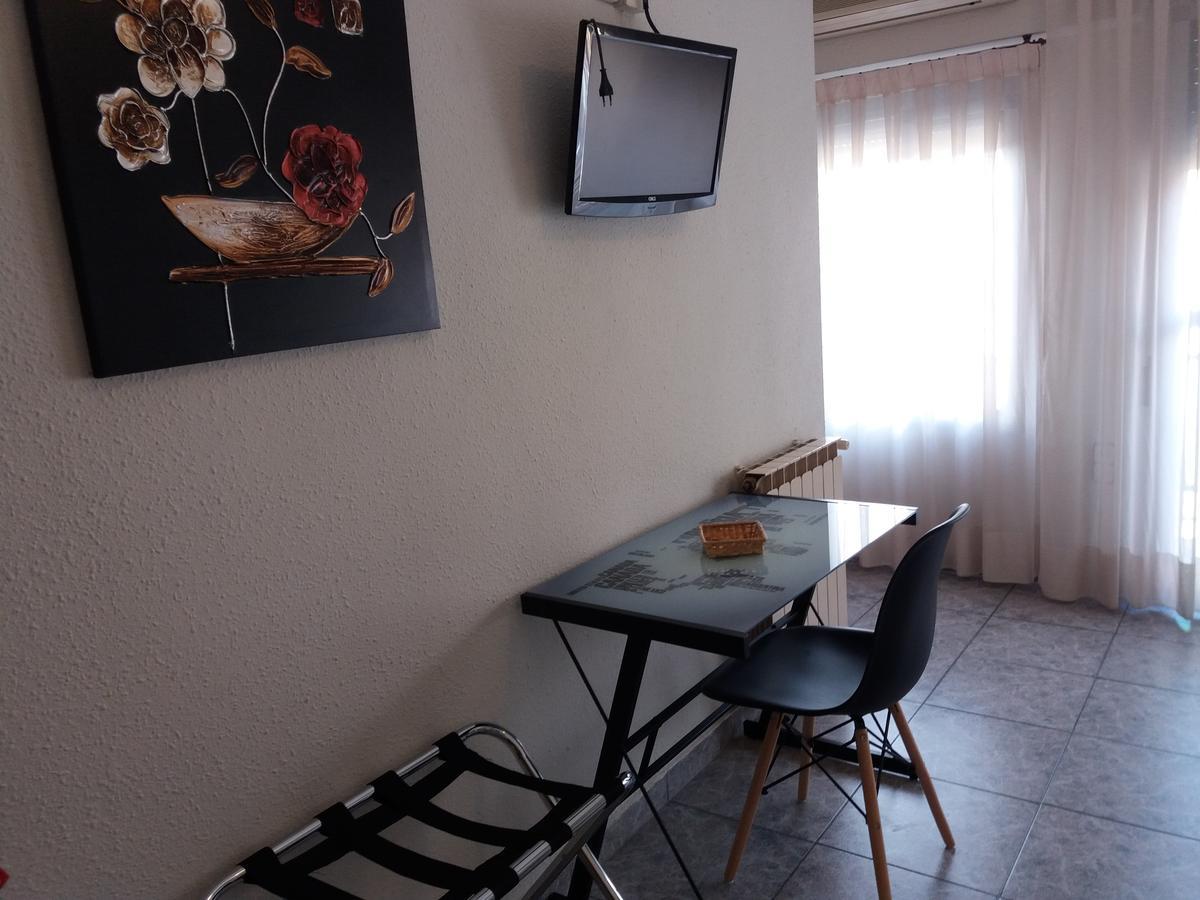Hostal La Pilarica Патерна Экстерьер фото